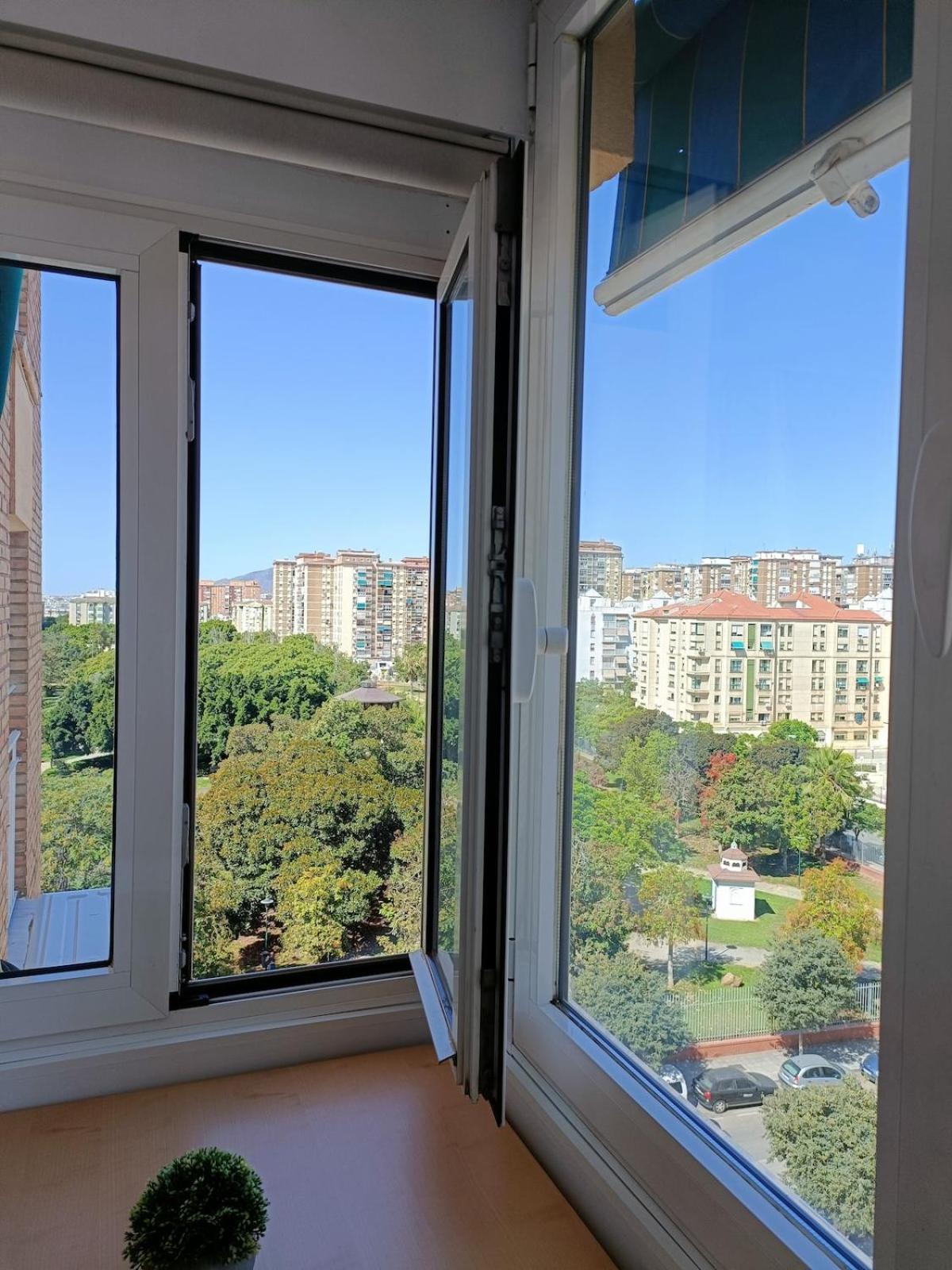 Mediterranean Sea Views In Huelin Apartament
